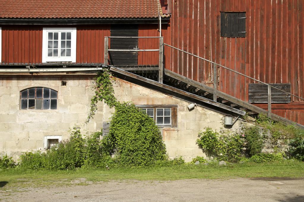 Fraegsta Haelsingegard B&B Näsviken Exterior foto