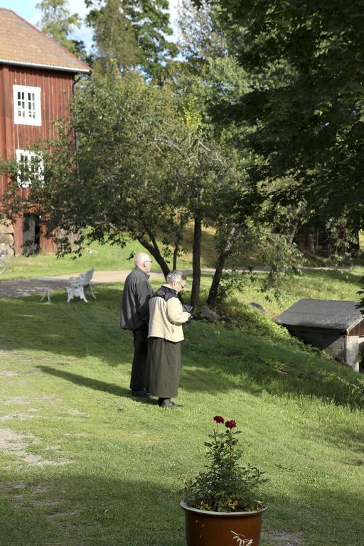 Fraegsta Haelsingegard B&B Näsviken Exterior foto